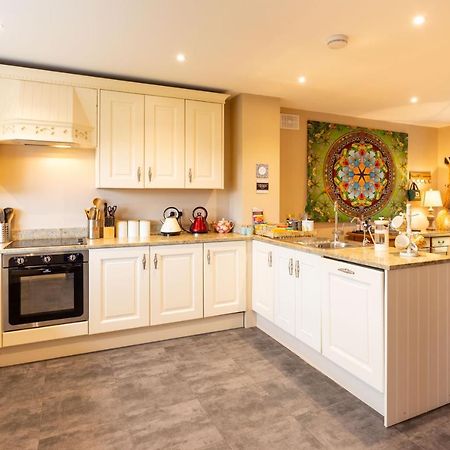 Aloha House Hotel Killorglin ภายนอก รูปภาพ