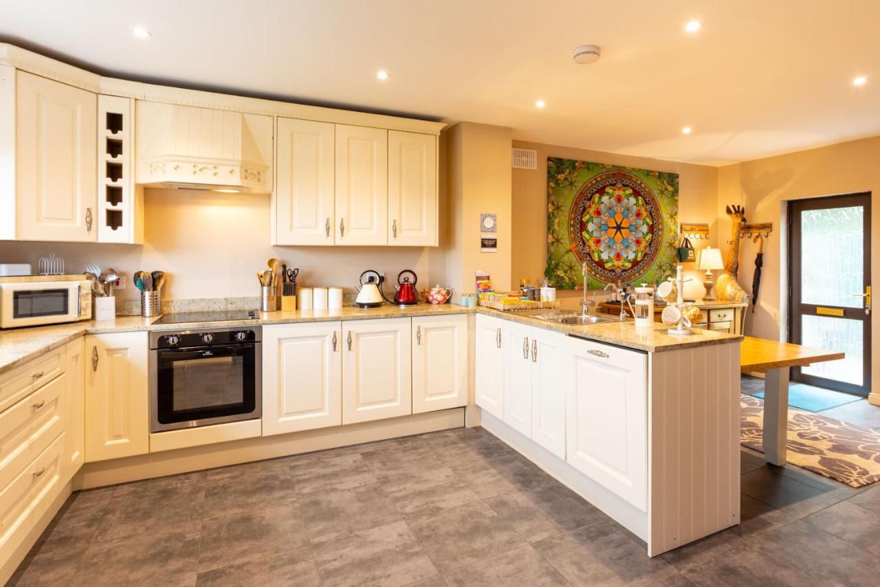 Aloha House Hotel Killorglin ภายนอก รูปภาพ